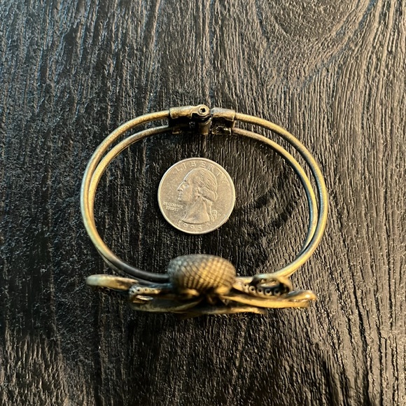 Brass Plated Octopus Style Metal Bracelet - Picture 4 of 6